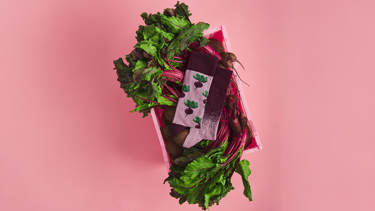 Asymetryczne skarpetki Many Mornigns - Bloody Beet